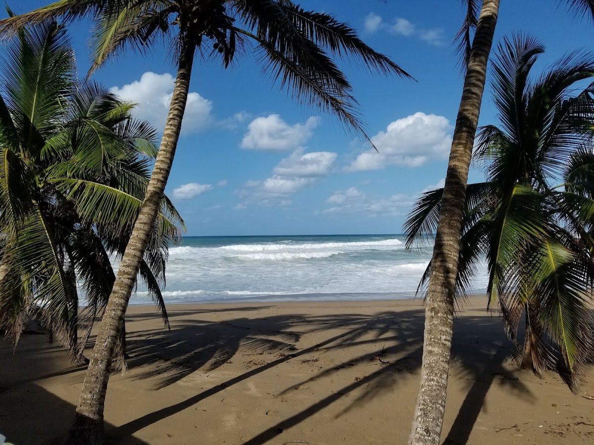 Poza El Pastillo (inner pool) in Isabela, Puerto Rico - scenic beach view
