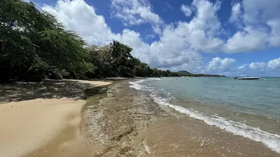 Mosquito Pier (Rompeolas) beach in Vieques