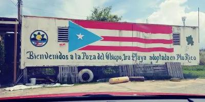 Poza del Obispo in Arecibo, Puerto Rico - family-friendly beach