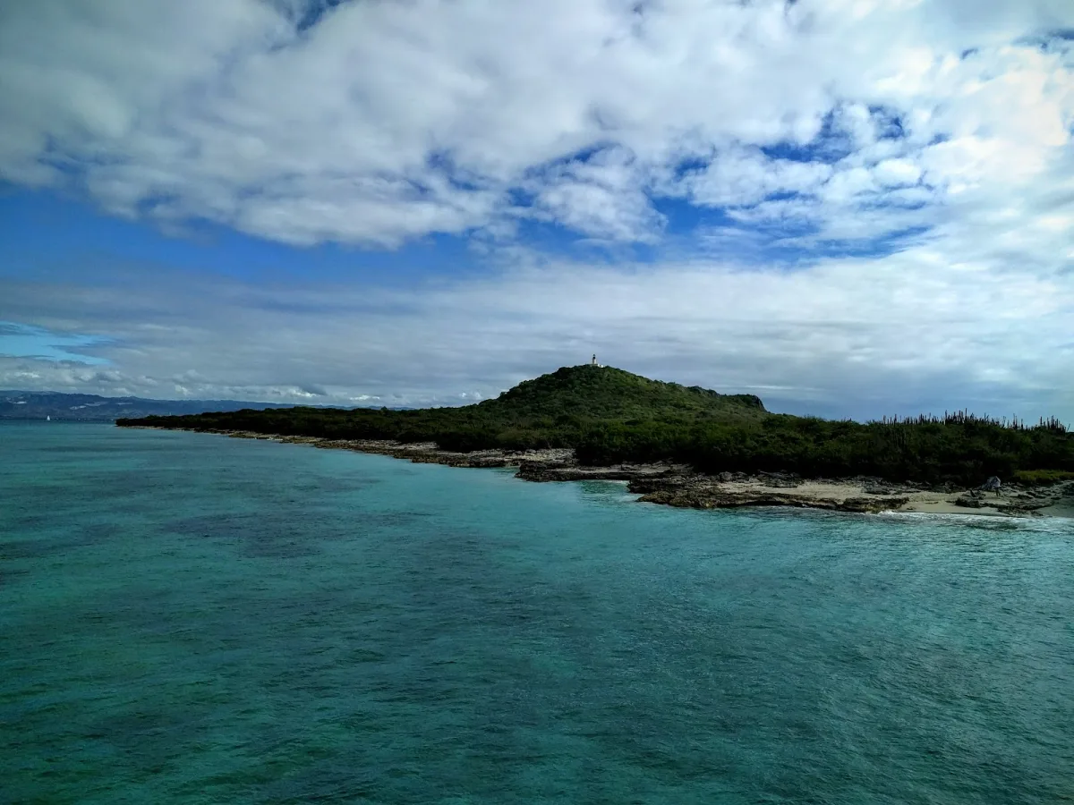 Caja de Muertos Beach in Ponce, Puerto Rico - scenic beach view