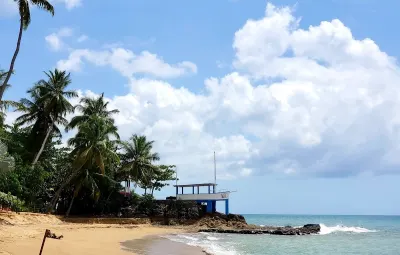 Playa Córcega, Rincon