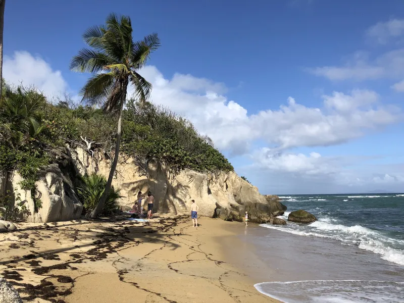 Playa Icacos, Yabucoa